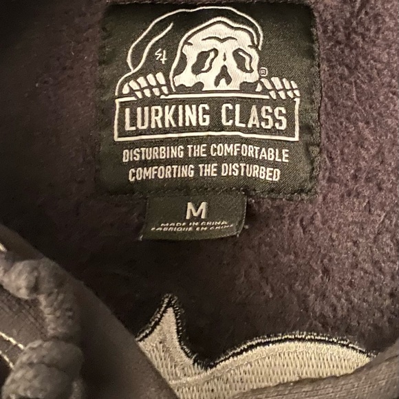 ☠️Lurking Class Embroidered Black Hoodie - Picture 12 of 13